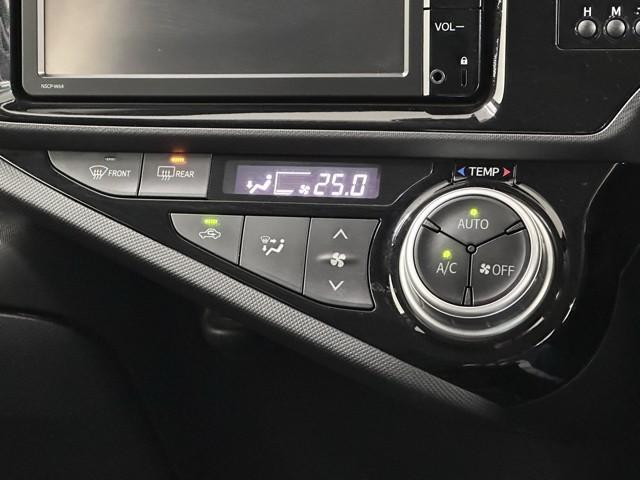 アクア Ｓ　キーレスエントリ　エアロ　ナビ＆ＴＶ　ワンオーナー車　オートエアコン　デュアルエアバック　ＥＳＣ　Ｂカメラ　パワーウィンドウ　ＡＵＸ端子　ＳＲＳ　ワンセグＴＶ　パワーステアリング　ＡＢＳ　メモリーナビ（9枚目）