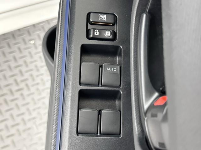 アクア Ｓ　キーレスエントリ　エアロ　ナビ＆ＴＶ　ワンオーナー車　オートエアコン　デュアルエアバック　ＥＳＣ　Ｂカメラ　パワーウィンドウ　ＡＵＸ端子　ＳＲＳ　ワンセグＴＶ　パワーステアリング　ＡＢＳ　メモリーナビ（13枚目）