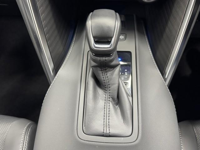 ハリアーハイブリッド Ｚ　レザーパッケージ　パノラマサンルーフ　地デジ　横滑防止　盗難防止システム　Ｂモニター　革　ＬＥＤライト　パワーウィンドウ　クルコン　スマートキ－　助手席エアバック　パワーシート　エアバッグ　点検記録簿　オートエアコン（11枚目）