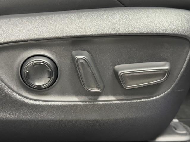 ハリアーハイブリッド Ｚ　レザーパッケージ　パノラマサンルーフ　地デジ　横滑防止　盗難防止システム　Ｂモニター　革　ＬＥＤライト　パワーウィンドウ　クルコン　スマートキ－　助手席エアバック　パワーシート　エアバッグ　点検記録簿　オートエアコン（15枚目）