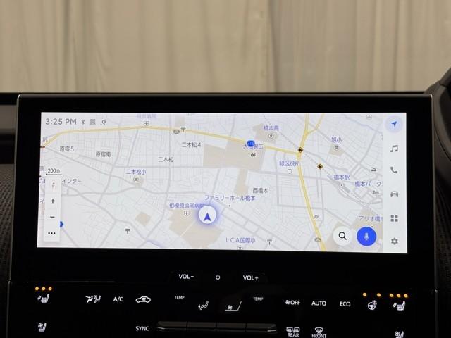 ナビゲーション付なので、何時何処でも行きたい場所へ。　ナビって無くて良いかなと思っていても一回使うと手放せませんよね。