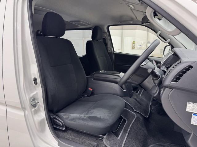 ハイエースバン ロングスーパーGL Wエアコン Bカメラ LEDライト パワーウインドウ 横滑防止 ドライブレコーダー DVD視聴可 キーレスエントリー オートエアコン ETC パワーステ 記録簿有 ABS ミュージックプレイヤー接続可(14枚目)