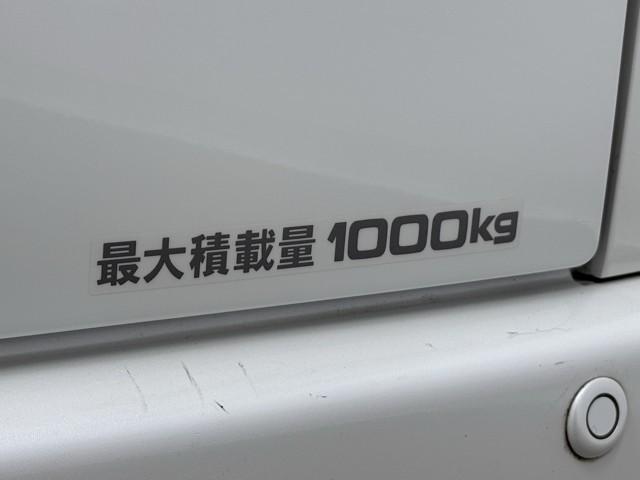 ハイエースバン ロングスーパーGL Wエアコン Bカメラ LEDライト パワーウインドウ 横滑防止 ドライブレコーダー DVD視聴可 キーレスエントリー オートエアコン ETC パワーステ 記録簿有 ABS ミュージックプレイヤー接続可(17枚目)