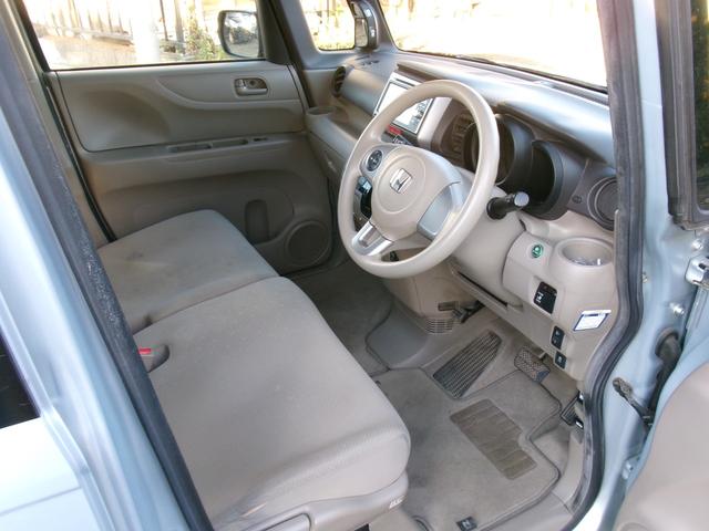 Ｎ－ＢＯＸ Ｇ・Ｌパッケージ　左パワースライドドア　純正ナビ　バックカメラ　ＴＣ（9枚目）