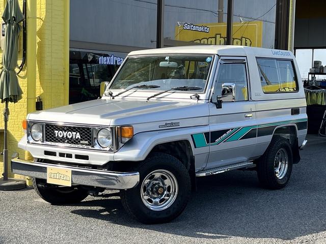 ランドクルーザー７０ ＬＸ　マニュアル車両　シルバー（4枚目）