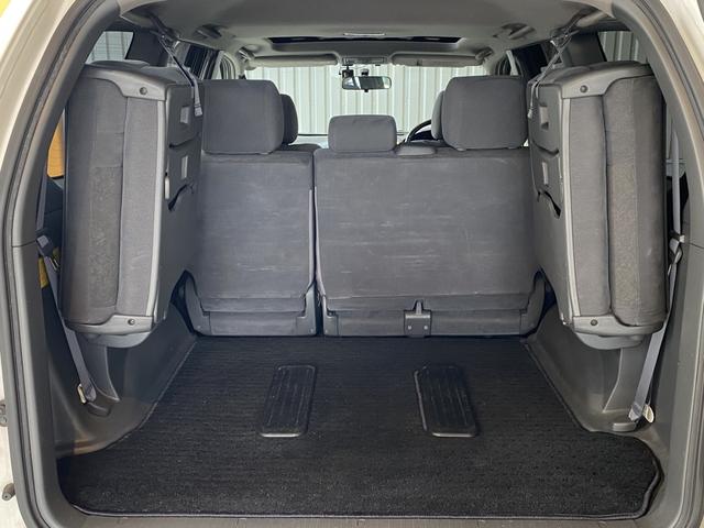 ランドクルーザープラド TXリミテッド60thスペシャルエディション 【サンルーフ】【8人乗り】【デュアルエアコン】【パールホワイト】【ノーマル車高】【FD-classic126 丸目ベース車両にも】【今ならお好きな仕様やボディカラーでオーダーカスタムが可能です】(12枚目)