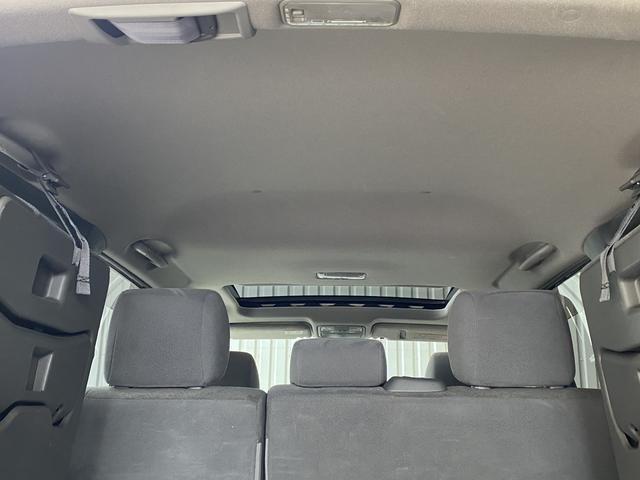 ランドクルーザープラド TXリミテッド60thスペシャルエディション 【サンルーフ】【8人乗り】【デュアルエアコン】【パールホワイト】【ノーマル車高】【FD-classic126 丸目ベース車両にも】【今ならお好きな仕様やボディカラーでオーダーカスタムが可能です】(13枚目)