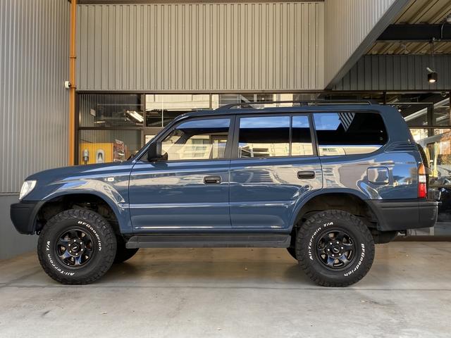 ランドクルーザープラド ＴＸ　【純正３色テールレンズ】【ＢＲＵＴ　ＢＲ４４アルミホイール】【ＢＦグッドリッチＫＯ２タイヤ】【ペンドルトンシートカバー】【ドア内張ペンドルトン張替】【ディスプレイオーディオ】【バックカメラ】【前後ドラ（11枚目）