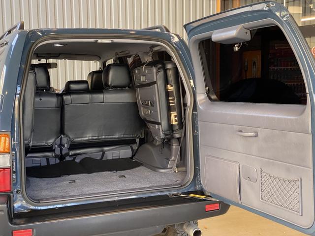 ランドクルーザープラド ＴＸ　【純正３色テールレンズ】【ＢＲＵＴ　ＢＲ４４アルミホイール】【ＢＦグッドリッチＫＯ２タイヤ】【ペンドルトンシートカバー】【ドア内張ペンドルトン張替】【ディスプレイオーディオ】【バックカメラ】【前後ドラ（17枚目）