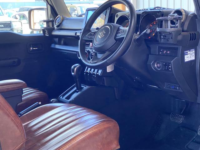 ジムニー ＸＣ　【前後バンパーＬＩＮＥ－Ｘ施工】【ルーフＬＩＮＥ－Ｘ施工】【ドアミラーＬＩＮＥ－Ｘ施工】【ＤＥＡＮ　コロラドＡＷ】【ＴＯＹＯ　ＯＰＥＮＣＯＵＮＴＲＹ　ＲＴタイヤ】【ブラウンシートカバー】【ケンウッドナ（15枚目）