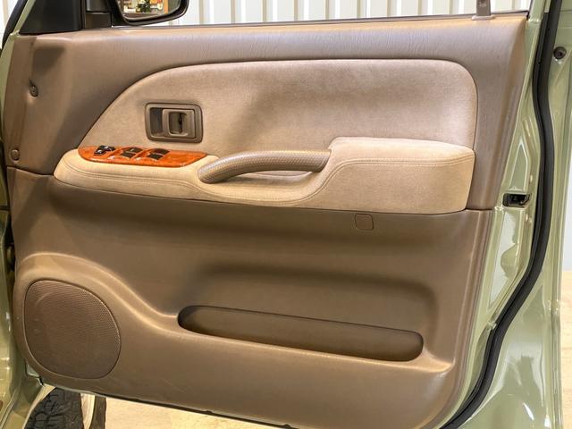 ランドクルーザープラド TXリミテッド 【後期モデル】【丸目フェイス】【茶内装】【TOYOTAグリル】【ペンドルトン×ビンテージブラウンシートカバー】【クラシックウッドステアリング】【パナソニック フルセグナビ】【バックカメラ】【ETC】(19枚目)