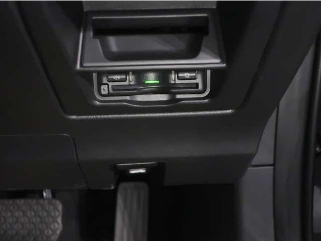 CX-30 2.0 20S 横滑り防止装置 キーレス メモリーナビ アダプティブクルーズコントロール LED スマートキー バックカメラ ETC オートエアコン 地デジ 衝突軽減(14枚目)