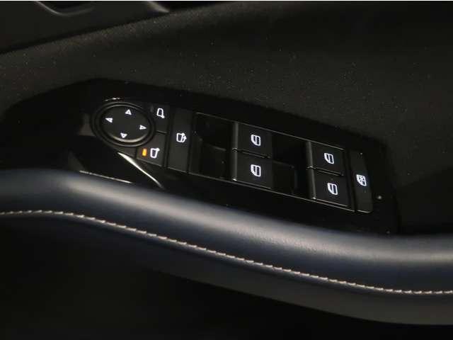 CX-30 2.0 20S 横滑り防止装置 キーレス メモリーナビ アダプティブクルーズコントロール LED スマートキー バックカメラ ETC オートエアコン 地デジ 衝突軽減(15枚目)