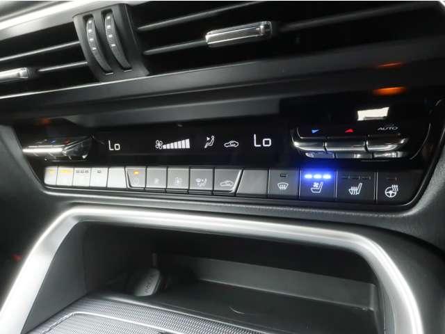 CX-60 3.3 XDハイブリッド エクスクルーシブ スポーツ ディー MRCC 本革シート スマートキー 横滑り防止装置 LEDヘッドライト メモリーナビ ETC シートヒーター パワーシート バックカメラ 4WD アイドリングストップ ナビ&TV アルミホイール(7枚目)