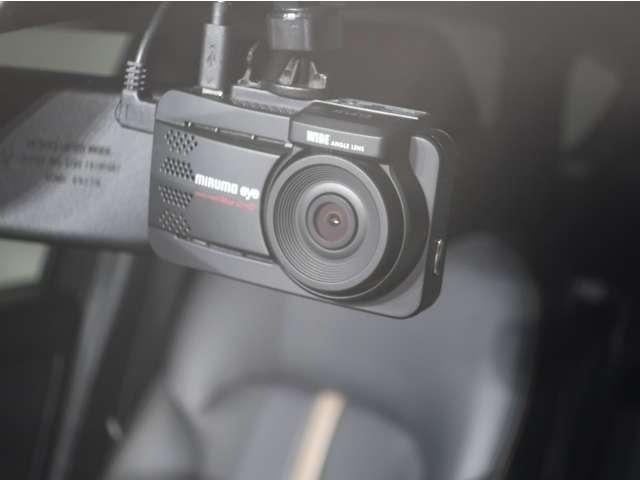 CX-60 3.3 XDハイブリッド エクスクルーシブ スポーツ ディー MRCC 本革シート スマートキー 横滑り防止装置 LEDヘッドライト メモリーナビ ETC シートヒーター パワーシート バックカメラ 4WD アイドリングストップ ナビ&TV アルミホイール(12枚目)