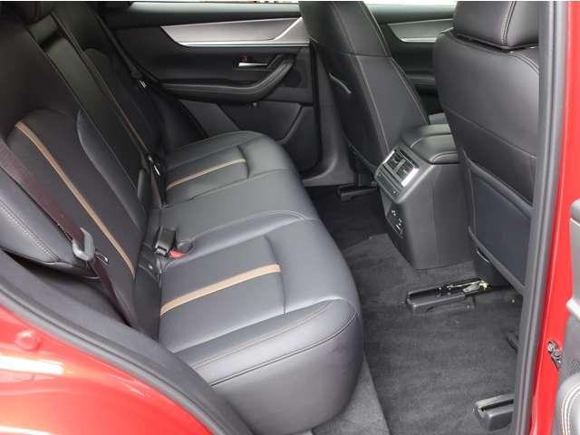 CX-60 3.3 XDハイブリッド エクスクルーシブ スポーツ ディー MRCC 本革シート スマートキー 横滑り防止装置 LEDヘッドライト メモリーナビ ETC シートヒーター パワーシート バックカメラ 4WD アイドリングストップ ナビ&TV アルミホイール(17枚目)