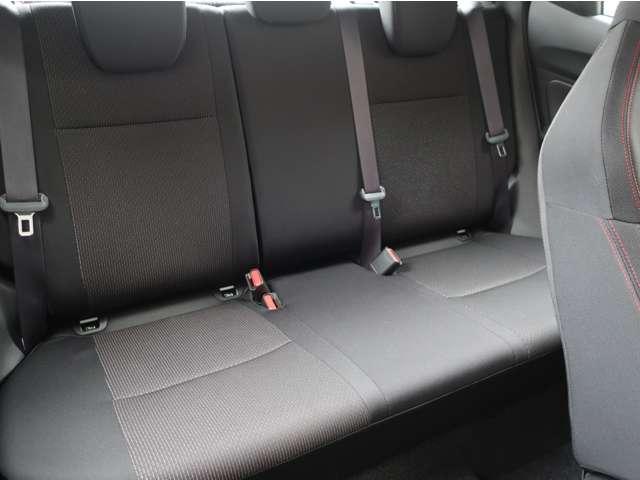 スイフトスポーツ スポーツ 1.4 被害軽減ブレーキ Aストップ 横滑り防止システム セキュリティ シ-トヒ-タ- SRS ABS付 ナビTV Wエアバック LEDヘットランプ 自動追従 全席PW フルオートエアコン パワーステアリング(17枚目)