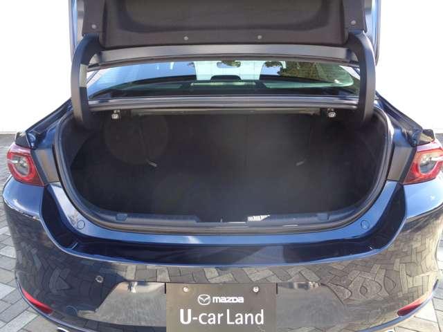 ＭＡＺＤＡ３セダン １．８　ＸＤプロアクティブ　ディーゼルターボ　ＭＡＺＤＡ３　セダン　衝突軽減システム　パーキングセンサー　フルセグ　レーダークルーズ　禁煙車　Ｂカメラ　ＬＥＤ　ｉ－ｓｔｏｐ　スマートキー　スマートブレーキサポート　パノラマモニター　ワンオーナー（10枚目）