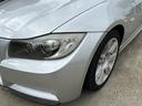 ３２０ｉ　Ｍスポーツパッケージ　フロント６速ミッション車　１７インチ専用アルミ　社外ナビ・ＴＶ　バックカメラ付　ＥＴＣ付　ＨＩＤイカリングヘッドライト　電動格納ミラー　ディーラー車　右ハンドル　パワーシート　市街地走行テスト済（51枚目）