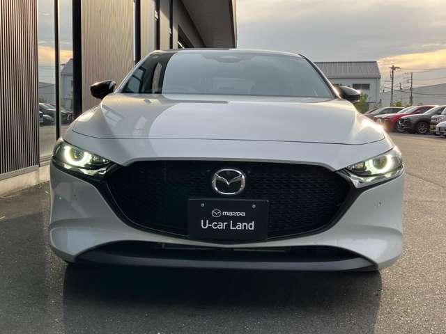 MAZDA3ファストバック 2.0 20S ブラックトーンエディション 全方位モニター 追従型クルコン ETC ナビ LEDヘッド 衝突被害軽減ブレーキ 地デジ メモリーナビ スマートキー 横滑り防止装置 オートマチックハイビーム アルミホイール クリアランスソナー(2枚目)