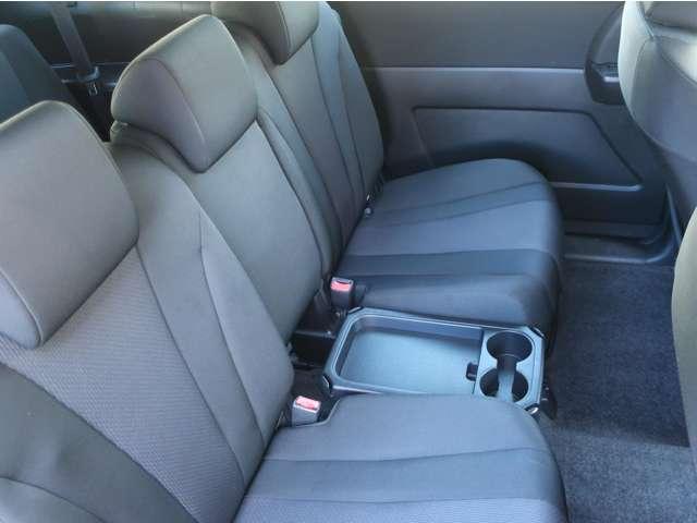 プレマシー ２．０　２０Ｓ　スカイアクティブ　両側パワースライドドア　キーレスエントリー　ナビＴＶ　ＩＳＴＯＰ　アドバンスドキー　ＡＣ　横滑り防止　パワーウィンドウ　３列シート　ＡＢＳ　エアバック　ＥＴＣ車載器　メモリーナビ　パワーステアリング（17枚目）