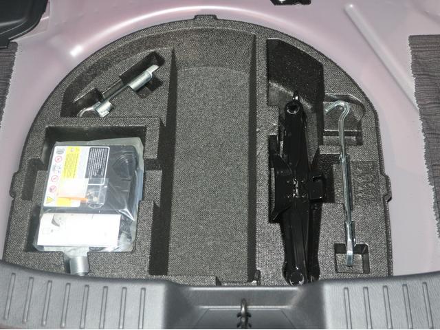 デミオ １．３　１３Ｓ　キーレススタート　ＶＳＡ　マニュアルエアコン　ＡＢＳ　運転席エアバッグ　パワーウィンド　ＷＳＲＳ　サイドエアバッグ　パワステ（10枚目）