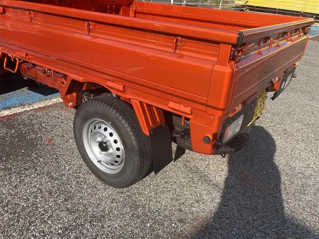 ハイゼットトラック ジャンボエクストラ 届出済未使用車・衝突軽減システム・スマートキー・後方クリアランスソナー・4WD・荷台作業灯・三方開・オーディオレス(9枚目)