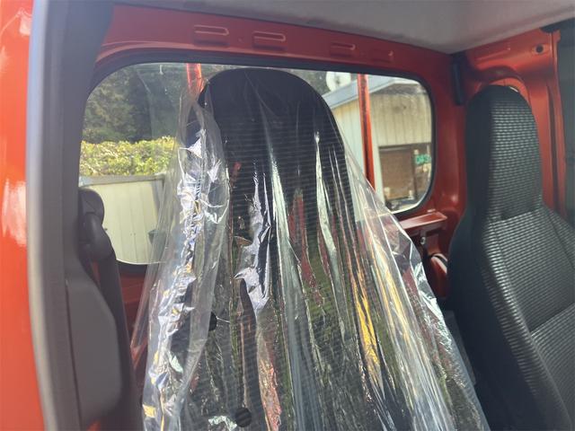 ハイゼットトラック ジャンボエクストラ 届出済未使用車・衝突軽減システム・スマートキー・後方クリアランスソナー・4WD・荷台作業灯・三方開・オーディオレス(33枚目)