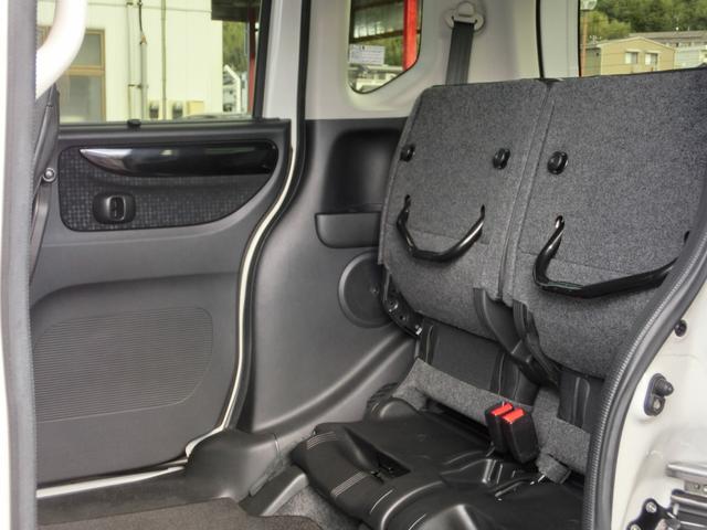 N-BOXカスタム GターボSSパッケージ ECON Bモニター VSA 盗難防止システム AAC ナビTV サイドカーテンエアバック パワステ Wエアバッグ Sヒーター ベンチシート 運転席エアバッグ ターボ車 ETC車載器 DVD ABS(24枚目)