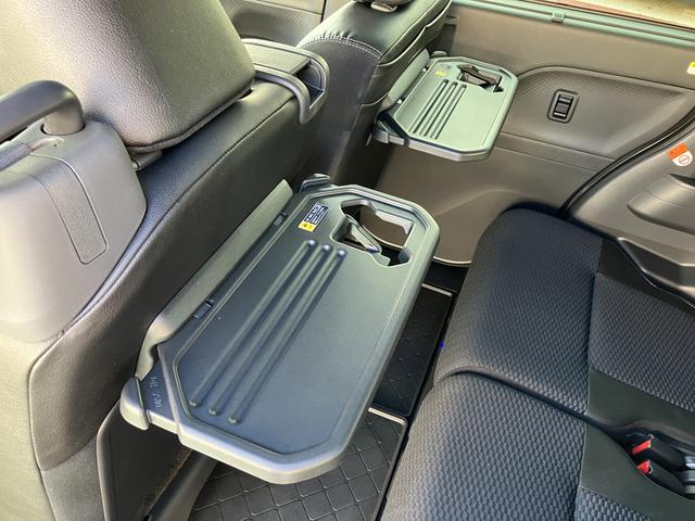 タント カスタムＲＳ　純正１０インチナビ　パノラマモニター　ＥＴＣ　保証１年間・距離無制限付き　電動パーキングブレーキ　オートブレーキホールド機能　ナビ連動前後方ドラレコ　前後コーナーセンサー　シートヒーター　両側電動スライドドア　ＨＤＭＩ接続　ＵＳＢ入力端子（18枚目）