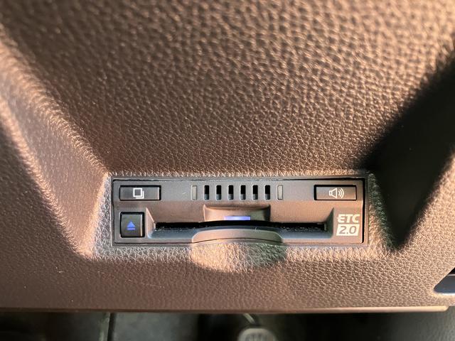 ヤリスクロス ハイブリッドZ ナビ 全周囲カメラ ETC2.0 保証1年間・距離無制限付き シートヒーター ステアリングヒーター ACC BSM 前後コーナーセンサー 電動パーキングブレーキ オートブレーキホールド機能 AC100V電源 ン転籍電動シート(6枚目)