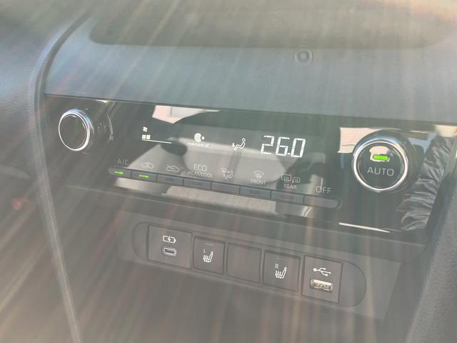 ヤリスクロス ハイブリッドZ ナビ 全周囲カメラ ETC2.0 保証1年間・距離無制限付き シートヒーター ステアリングヒーター ACC BSM 前後コーナーセンサー 電動パーキングブレーキ オートブレーキホールド機能 AC100V電源 ン転籍電動シート(11枚目)