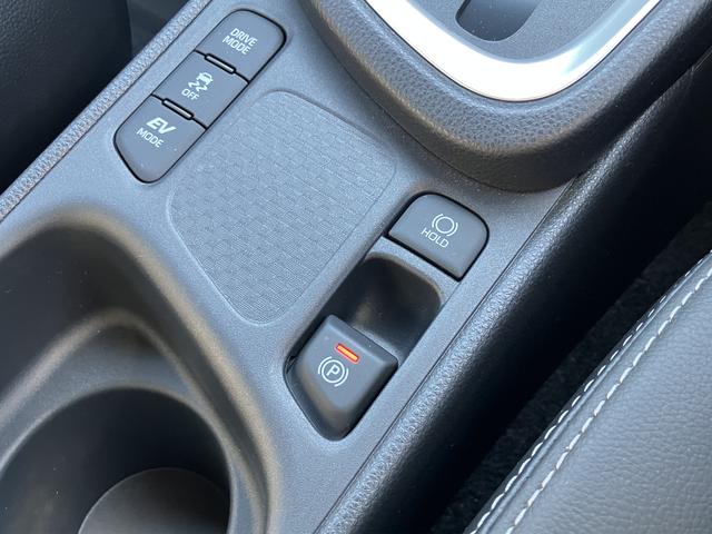 ヤリスクロス ハイブリッドZ ナビ 全周囲カメラ ETC2.0 保証1年間・距離無制限付き シートヒーター ステアリングヒーター ACC BSM 前後コーナーセンサー 電動パーキングブレーキ オートブレーキホールド機能 AC100V電源 ン転籍電動シート(14枚目)