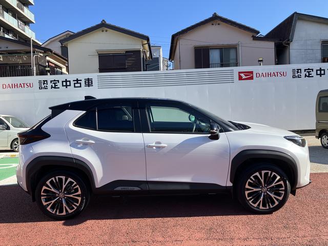 ヤリスクロス ハイブリッドZ ナビ 全周囲カメラ ETC2.0 保証1年間・距離無制限付き シートヒーター ステアリングヒーター ACC BSM 前後コーナーセンサー 電動パーキングブレーキ オートブレーキホールド機能 AC100V電源 ン転籍電動シート(23枚目)