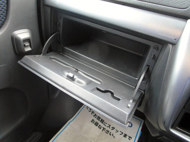 【フリップダウンモニター・ＨＩＤ！】社外マフラーやローダウン、後席モニターの取付やリフトアップ、オールペイント（全塗装）などちょっとしたドレスＵＰから、大掛かりな作業・チューンナップもご相談ください。