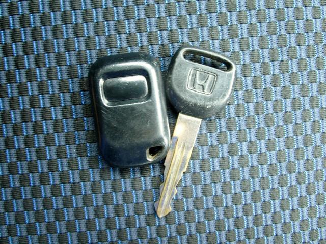 【お客様の一台に仕上げます！】カーナビ・オーディオ・エアロ・アルミホイール・ＥＴＣ・ＨＩＤなどなど取り付け相談下さい！ガラスコーティングやポリッシャ―磨き・鉄粉取り・ヘッドライトコーティングも可能です