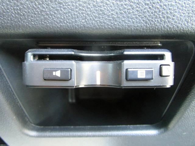 【フリップダウンモニター・HID!】社外マフラーやローダウン、後席モニターの取付やリフトアップ、オールペイント(全塗装)などちょっとしたドレスUPから、大掛かりな作業・チューンナップもご相談ください。