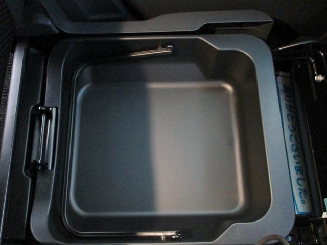 【自社整備工場も完備】購入後のサポートもおまかせ下さい！万が一の故障やトラブルなどまずは当店へご相談下さい。親切・丁寧・親身になってお客様のカーライフをサポートします！