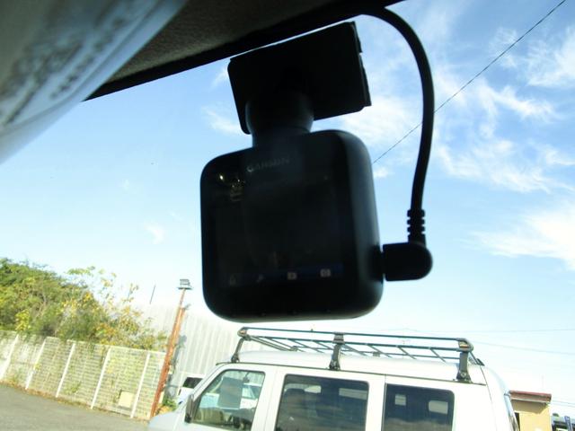 エブリイ ＰＣリミテッド　ハイルーフ　ワンオーナー車　ＥＴＣ　ドライブレコーダー　ポータブルナビ　キーレス　前席パワーウィンドウ　電格ミラー　後席フルフラットシート　タイミングチェーン　ＡＢＳ　積載３５０ｋｇ（39枚目）