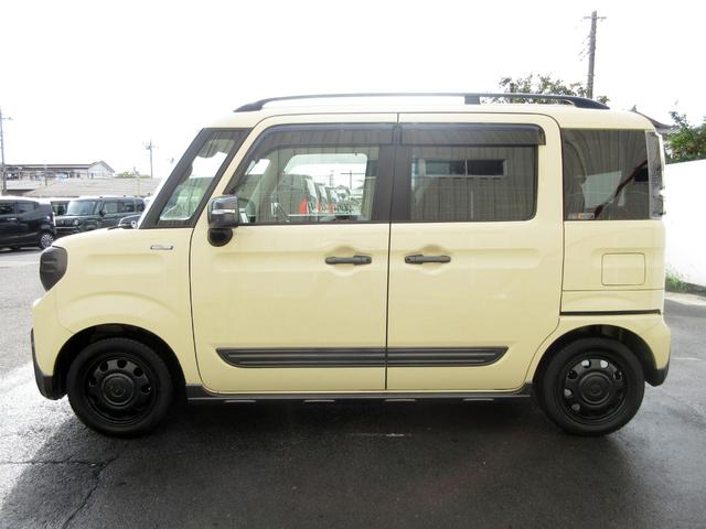 スペーシアギア ハイブリッドＸＺ　ターボ　修復歴無し　純正８インチメモリーナビ　フルセグ　Ｂｌｕｅｔｏｏｔｈ　バックカメラ　ＥＴＣ　デュアルカメラブレーキ　両側電動スライドドア　シートヒーター　アダプティブクルーズコントロール　ＬＥＤライト（9枚目）