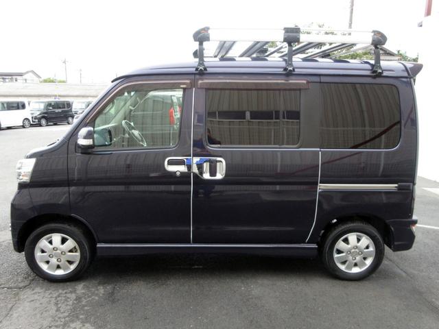 アトレーワゴン カスタムターボＲＳリミテッド　ＳＡＩＩＩ　後期　修復歴無し　ナビ　フルセグ　ＤＶＤ再生　Ｂｌｕｅｔｏｏｔｈ　ＥＴＣ　ドライブレコーダー　バックカメラ　パワースライドドア　ＬＥＤヘッドライト　ルーフキャリア　ＭＯＭＯステアリング　社外マフラー（9枚目）