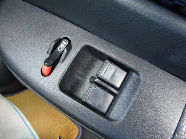 【ご希望の条件は?】赤い車・ピンクの車・青い車・ツートンなどのカラー重視・綺麗な内装・外装、禁煙車などの程度重視、10万円軽自動車、30万円軽自動車・50万円軽自動車など予算重視のお客様もご相談下さい