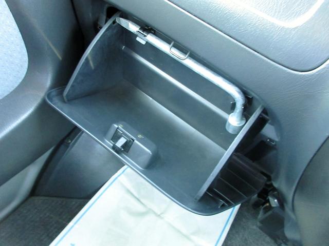 エブリイワゴン ジョイポップターボ　ハイルーフ　ＨＤＤナビ　地デジＴＶ　ＤＶＤ再生　ＥＴＣ　キーレス　社外アルミホイール　後席フルフラットシート　タイミングチェーン式エンジン　４ＡＴ（41枚目）