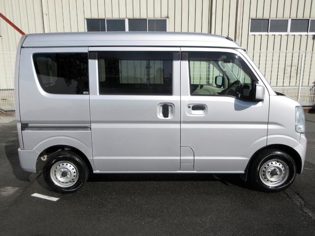 スクラム ＰＣスペシャル　ハイルーフ　４ＡＴ　デュアルカメラブレーキ　アクセル踏み間違い防止装置　障害物センサー　キーレス　パワーウィンドウ　オーバーヘッドコンソール　後席フルフラットシート　タイミングチェーン式エンジン（7枚目）