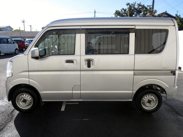 スクラム ＰＣスペシャル　ハイルーフ　４ＡＴ　デュアルカメラブレーキ　アクセル踏み間違い防止装置　障害物センサー　キーレス　パワーウィンドウ　オーバーヘッドコンソール　後席フルフラットシート　タイミングチェーン式エンジン（9枚目）