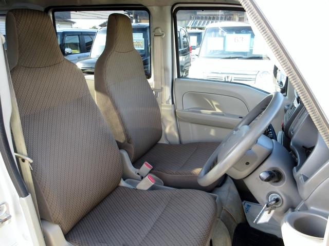 スクラム ＰＣスペシャル　ハイルーフ　４ＡＴ　デュアルカメラブレーキ　アクセル踏み間違い防止装置　障害物センサー　キーレス　パワーウィンドウ　オーバーヘッドコンソール　後席フルフラットシート　タイミングチェーン式エンジン（25枚目）