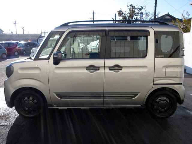 スペーシアギア ハイブリッドＸＺ　ターボ　純正８インチメモリーナビ　フルセグ　Ｂｌｕｅｔｏｏｔｈ　全方位モニター　ＥＴＣ　前後ドライブレコーダー　デュアルカメラブレーキ　アダプティブクルーズ　パドルシフト　シートヒーター　両側電動スライド（9枚目）