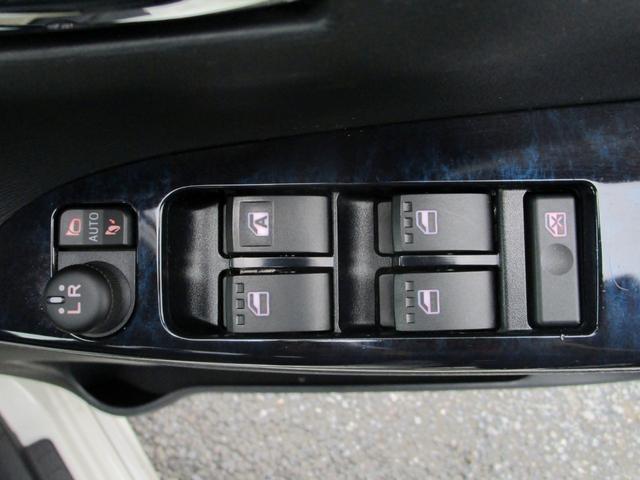 タント カスタムＲＳ　トップエディションＳＡＩＩＩ　ターボ　修復歴無し　メモリーナビ　フルセグ　Ｂｌｕｅｔｏｏｔｈ　バックカメラ　ＥＴＣ　ハーフレザーシート　シートヒーター　両側電動スライドドア　衝突被害軽減ブレーキ　ロールシェード　プッシュスタート（39枚目）