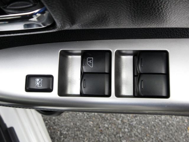 デイズルークス ハイウェイスター ターボ CDオーディオ アラウンドビューモニター 両側電動スライドドア サーキュレーター ロールシェード プッシュスタート スマートキー シートバックテーブル HIDヘッドライト フォグライト 純正アルミ(35枚目)