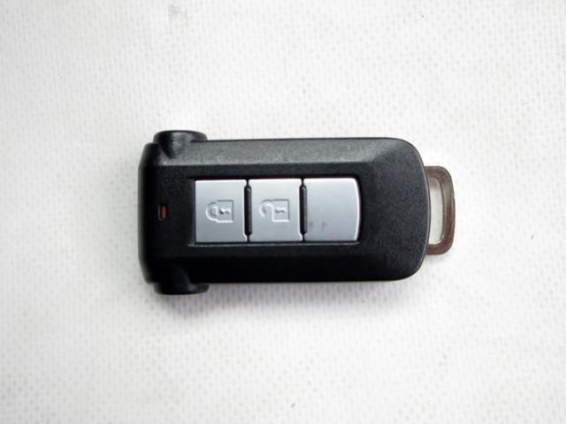 デイズルークス ハイウェイスター ターボ CDオーディオ アラウンドビューモニター 両側電動スライドドア サーキュレーター ロールシェード プッシュスタート スマートキー シートバックテーブル HIDヘッドライト フォグライト 純正アルミ(50枚目)